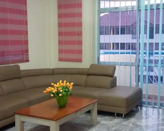 Rose Condo Cocobay Beach Resort - Port Dickson - Σαλόνι
