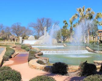 Awesome Condo with Outdoor Patio and Outstanding Views of Lake LBJ - Horseshoe Bay - Pool