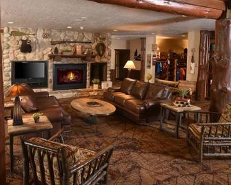 Theme Suite, Stoney Creek Onalaska, Whirlpool, Living Area | 2 Units - Onalaska - Lounge