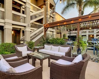 Sonesta Es Suites Sunnyvale - Sunnyvale - Patio