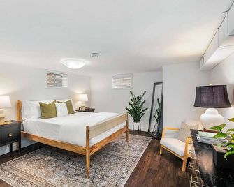 WARA01 - Raven in Law, Picturesque lower unit - סיאטל - חדר שינה