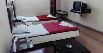 Hotel Rajmata - Hyderabad - Schlafzimmer
