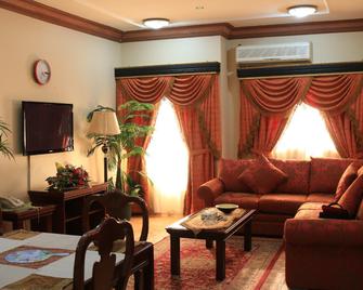 Gulf Park Suites Dammam - Dammam - Living room
