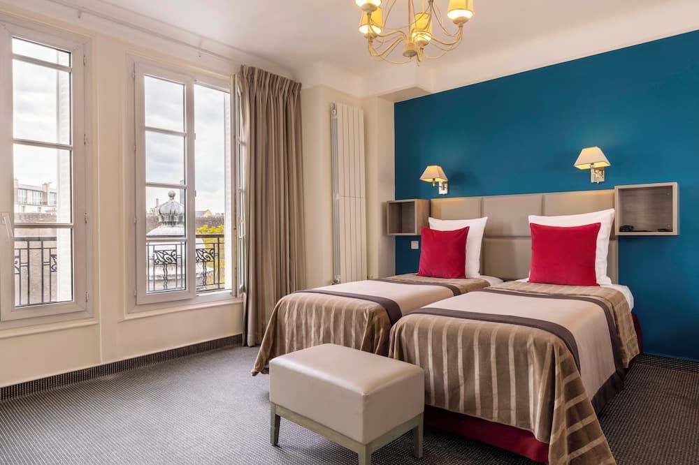 فندق سانت بيير باريس