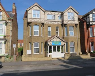 Glencoe - Bridlington - Building