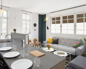 Mr. Katinsky - By Tlv2go - Tel Aviv - Salle à manger