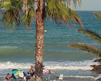 Great Townhouse 1st line beach Moncofar, Barbecue, Solarium and high speed WIFI - Moncofar