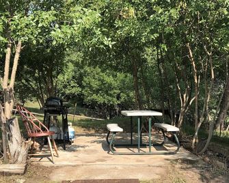 Battle Creek Hideaway. Quiet Property Close To South Dakotas Main Attractions - Hermosa - Patio