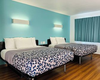 Beachside Inn - Crescent City - Schlafzimmer