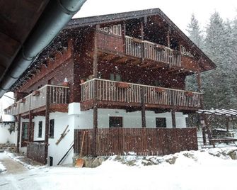 Apartment 3 attic - Apartments Forsthaus Krämer - Schliersee - Gebäude