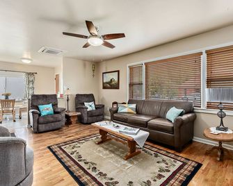 Dash House - Deadwood, Sd - Deadwood - Living room