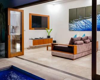 Kamil Villas - Kuta - Living room