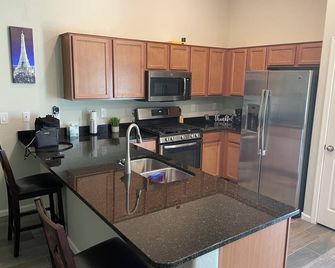 Florence, Arizona- Beautifully Furnished 3 Bedroom - Florence - Küche