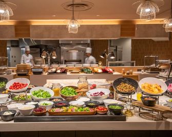 Art Hotel Narita - Narita - Buffet
