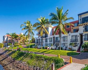 Family Friendly, Romantic, Beach Front Resort - Mazatlán - Bygning