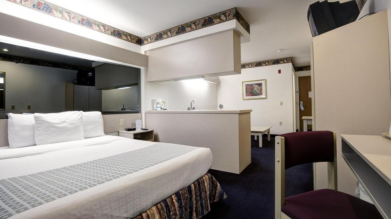 Americas Best Value Inn & Suites Racine