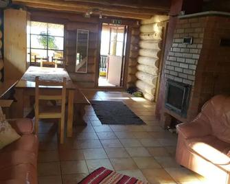 Oksa Puhkemaja - Juba - Sala de estar