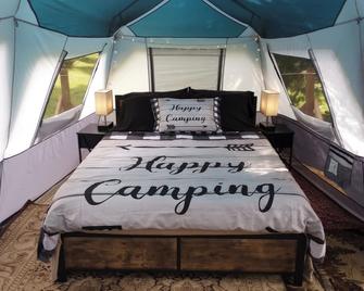 Glamping on the Green River - Washago - Habitación