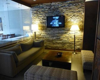 Quillen Hotel and Spa - San Carlos de Bariloche - Oleskelutila