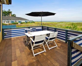 Skaerven Beachfront Condos and Cottage - Nyborg