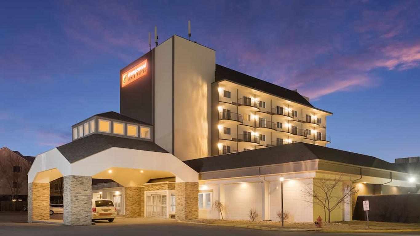 Orangewood Inn & Suites Kansas City Airport