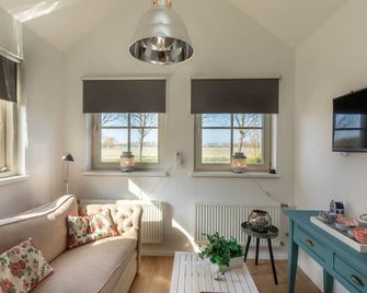 Symphonie by Interhome - Flesinga - Sala de estar