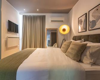 Phaedrus Living: Luxury Flat Vouliagmeni - Ateny - Sypialnia