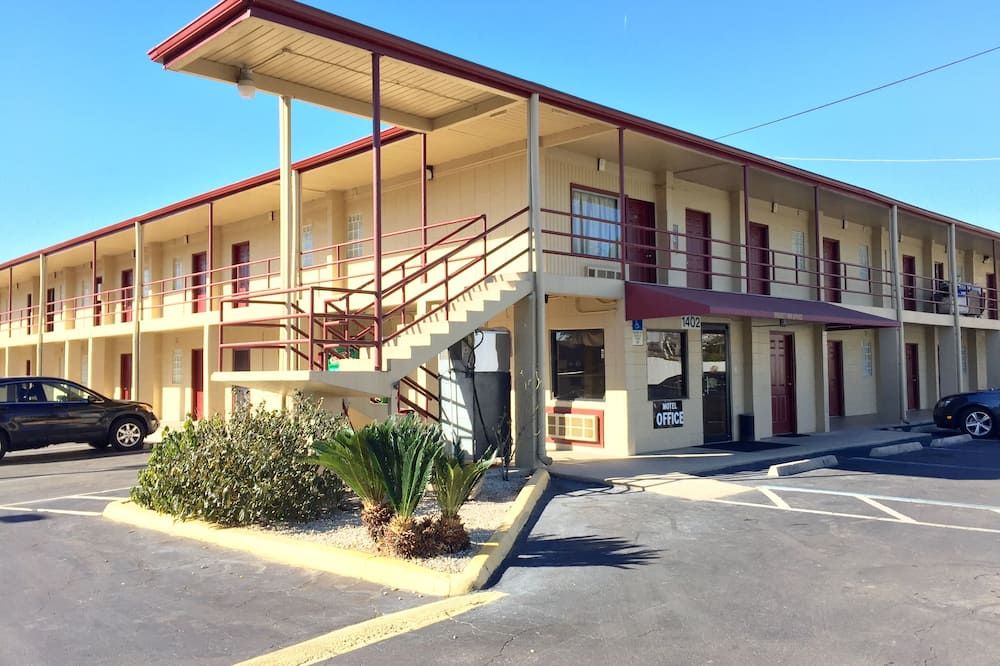 بدجت إن - تاللهاسي - مبنى