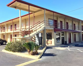 Budget Inn - Tallahassee