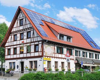 Hotel-Gasthaus zur Eiche - Hausach - Building