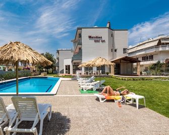 Maritina Apartments - Ialysos - Pool