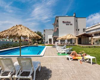 Maritina Apartments - Ialysos - Bazén