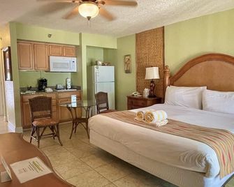 بيسو ديل سول ريزورت - دنيدن (فلوريدا) - غرفة نوم