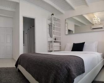 Aibonito Hotel 206 - Aibonito - Habitación
