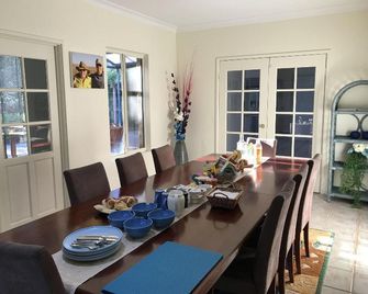 Little Shangri-La - Busselton - Sala de jantar