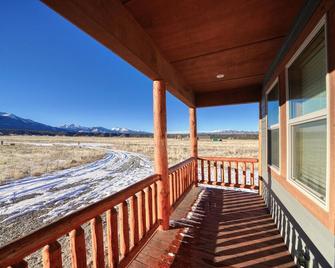 Silver Trout Lodge- Dog Friendly with Amazing Views! - Nathrop - Balcony
