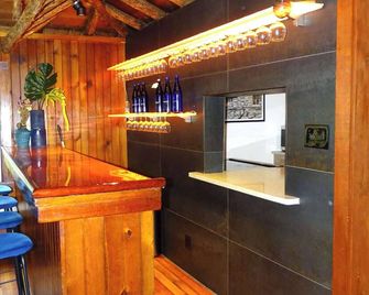 Beautiful Guest Cabin on Quiet Estate - Northborough
