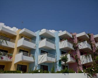Hotel Iris - Afántou - Building