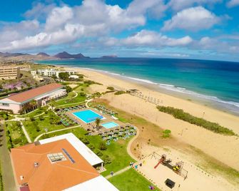 Vila Baleira Porto Santo - Porto Santo - Budova