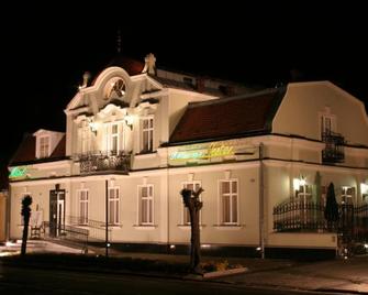 Willa Nestor - Kórnik - Budynek