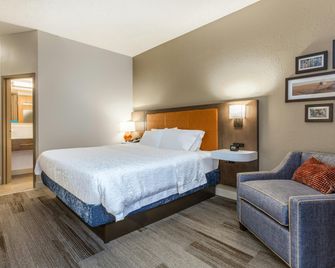 Hampton Inn Cedar Rapids - Cedar Rapids - Habitación