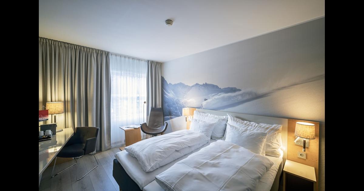 Grand Hotel Bellevue i Åndalsnes, fra