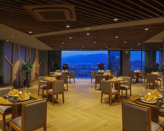 Rosaka Nha Trang Hotel - Nha Trang - Restaurant
