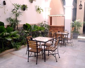 Casa Boutique El Encanto De Perseverancia - Havana - פטיו