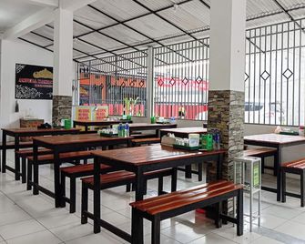 Hotel O Homestay Jaya Putri 1 Syariah - Bandar Lampung - Restaurant
