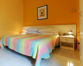 Hotel Michelangelo - Teramo - Bedroom