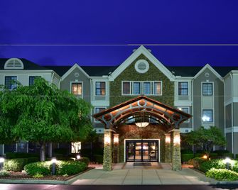 Staybridge Suites Columbus-Airport By IHG - Columbus - Toà nhà