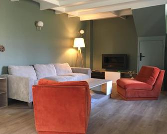 Charming House All Comfort, Garden And Terrace, South Facing 300m From The Beach - Saint-Aubin-sur-Mer - Sala de estar