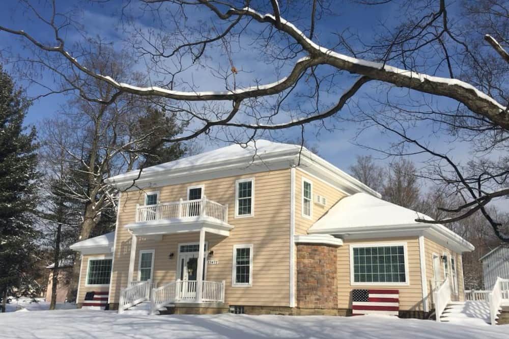 Crystal Run Suites of Springboro