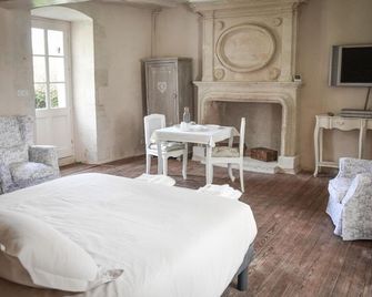Château de la Grand'cour - Treillières - Bedroom